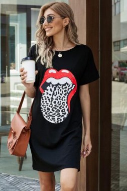 vestido estilo camiseta con estampado de labios color negro2